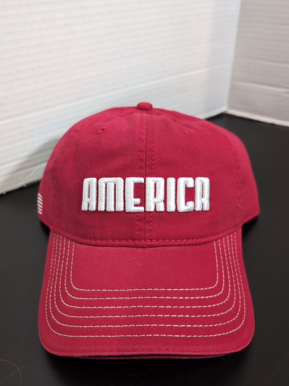 HAT/CAP "AMERICA" by ARIZONA JEANS CO. RED FLAG STAR SOFT BILL OSFM NWT